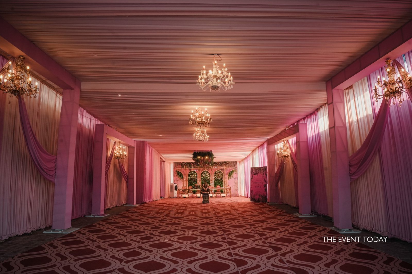 ENCHANTED GARDEN (16)