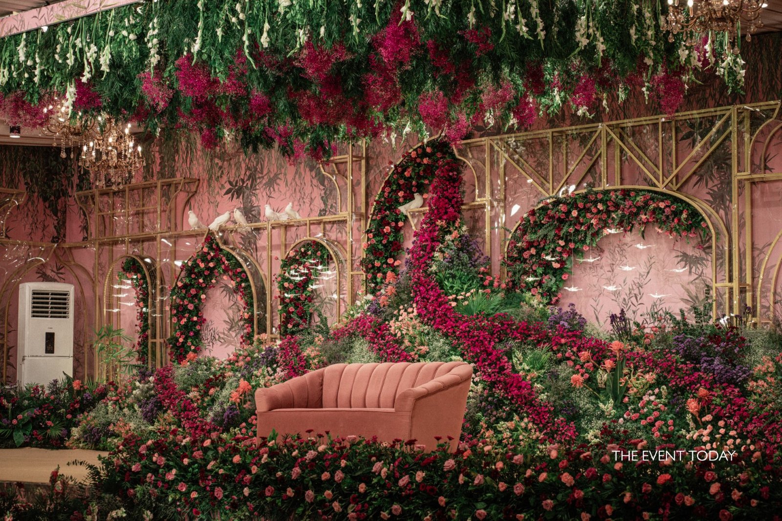 ENCHANTED GARDEN (4)