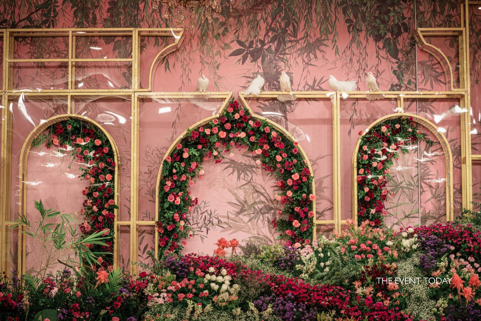 ENCHANTED GARDEN (7)