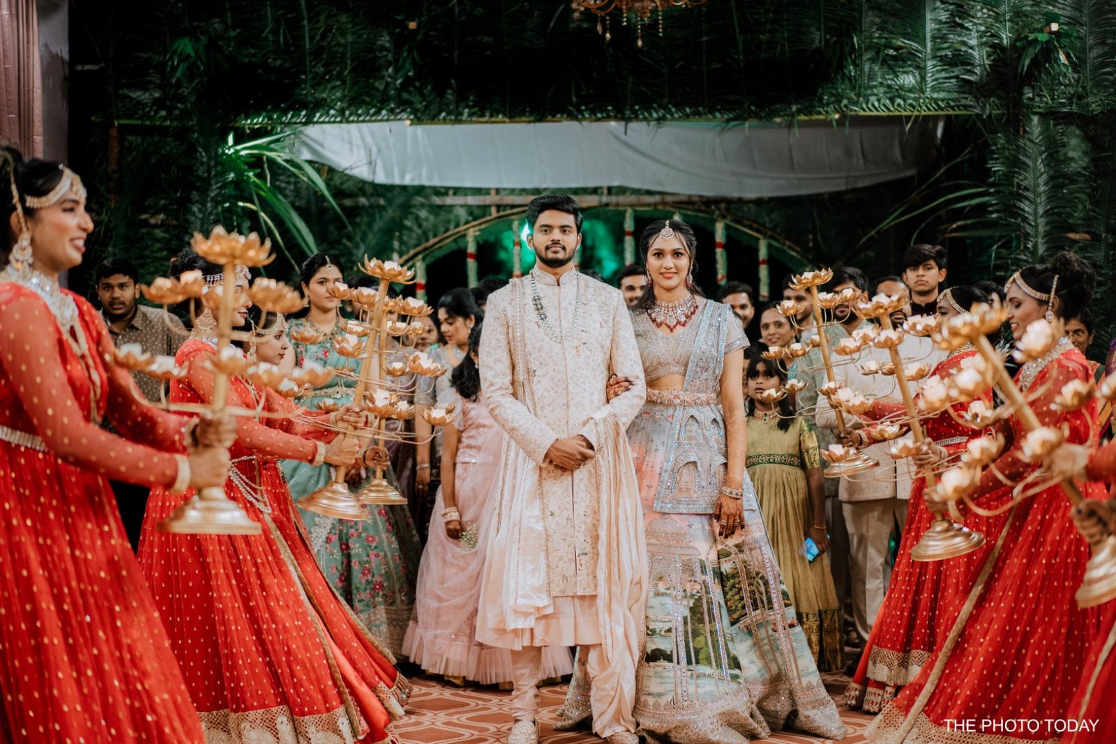 Vintage Victorian reception (11)